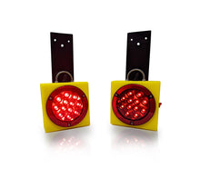 Load image into Gallery viewer, TowBrite 6&quot; Outrigger Wireless Tow Light Set (Lithium)